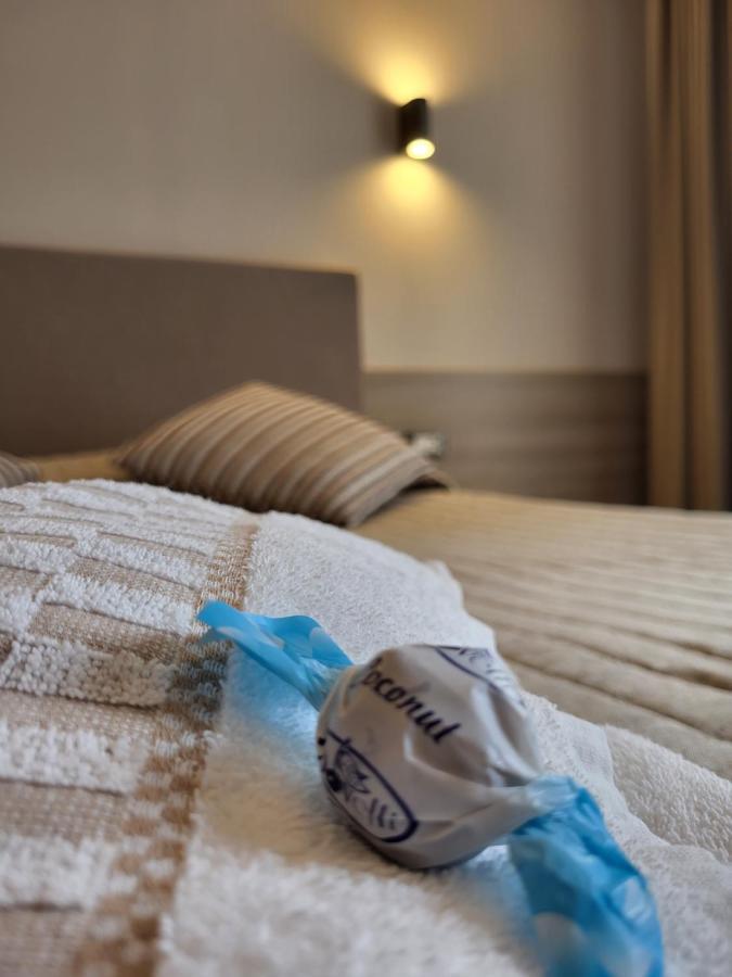 Hotel Garni Rosmari Brenzone sul Garda Eksteriør billede