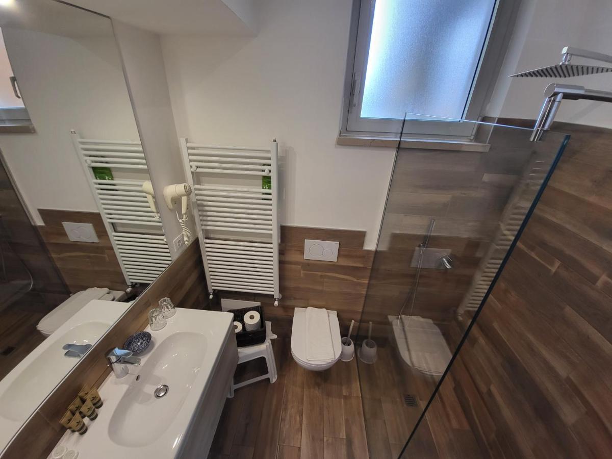 Hotel Garni Rosmari Brenzone sul Garda Eksteriør billede