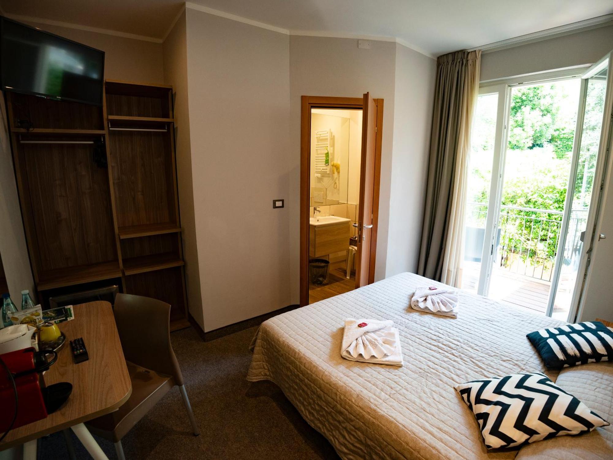 Hotel Garni Rosmari Brenzone sul Garda Eksteriør billede
