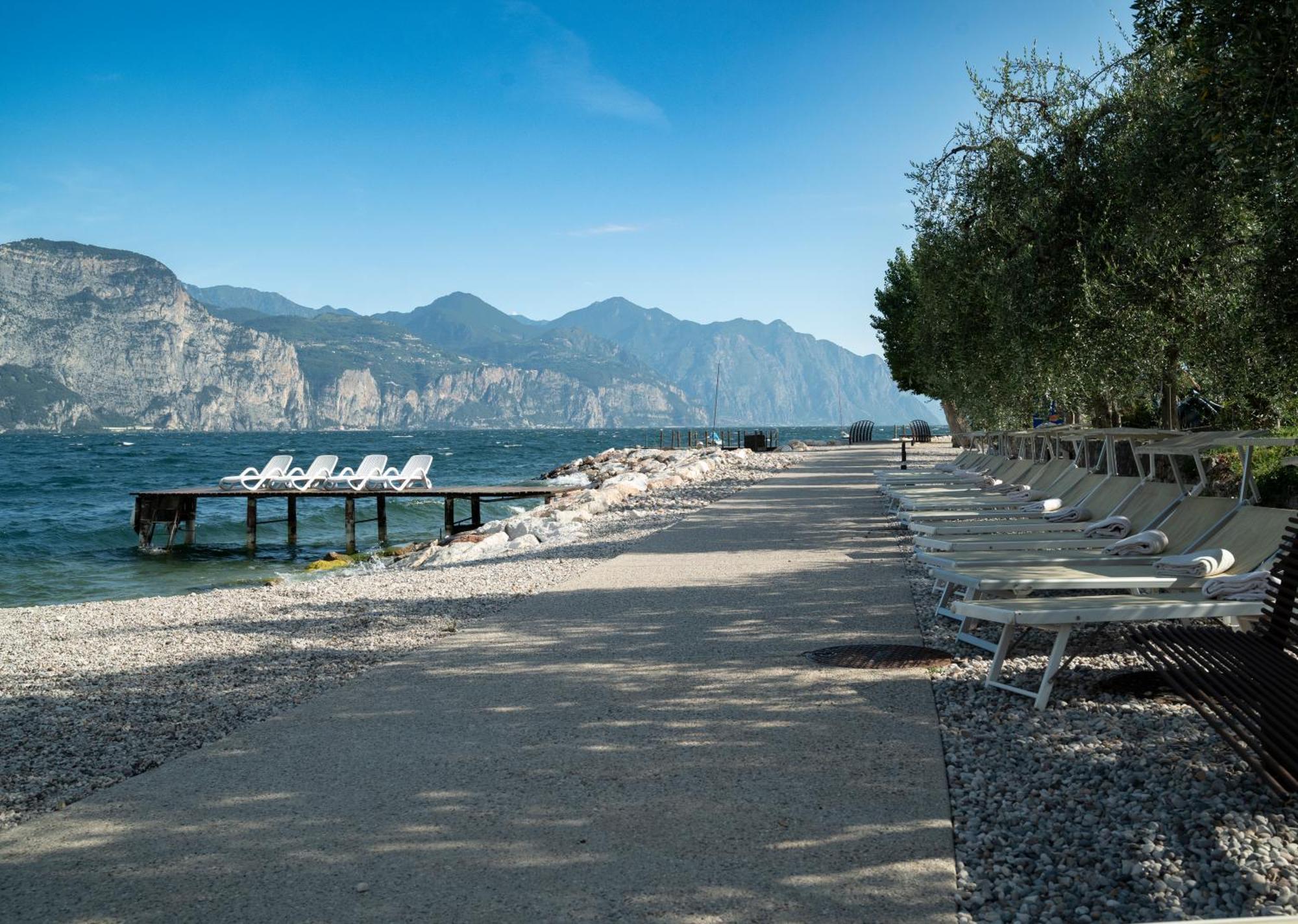 Hotel Garni Rosmari Brenzone sul Garda Eksteriør billede