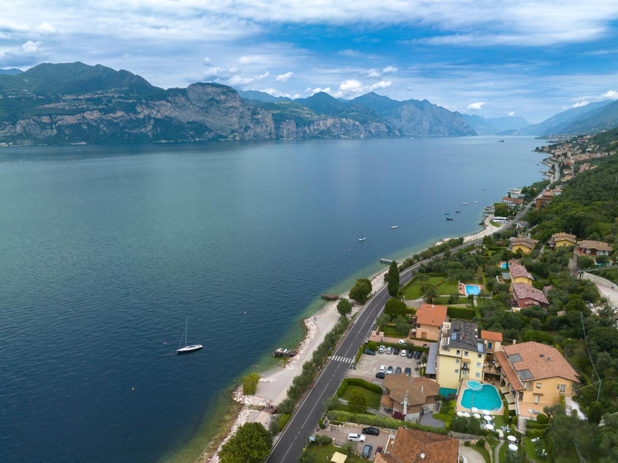 Hotel Garni Rosmari Brenzone sul Garda Eksteriør billede