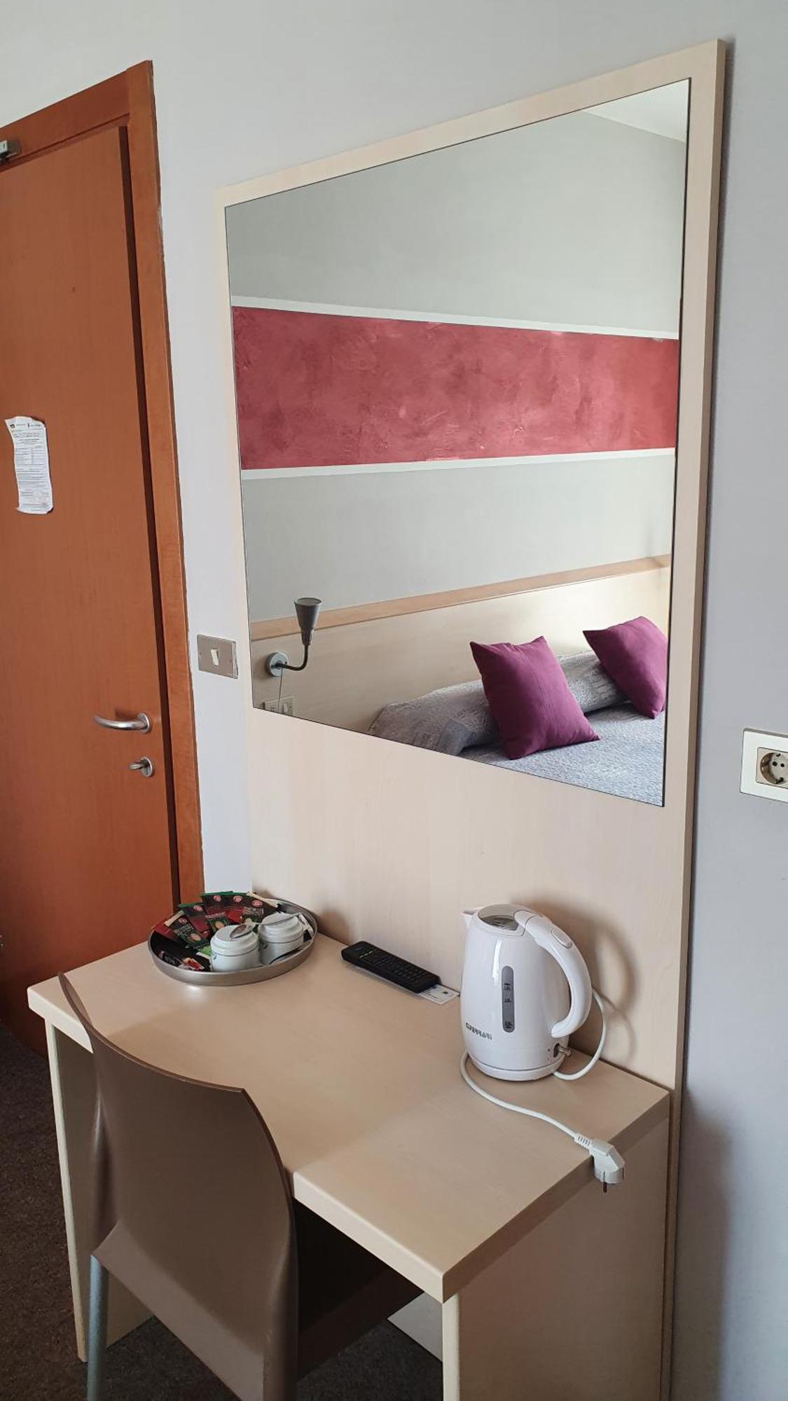 Hotel Garni Rosmari Brenzone sul Garda Værelse billede