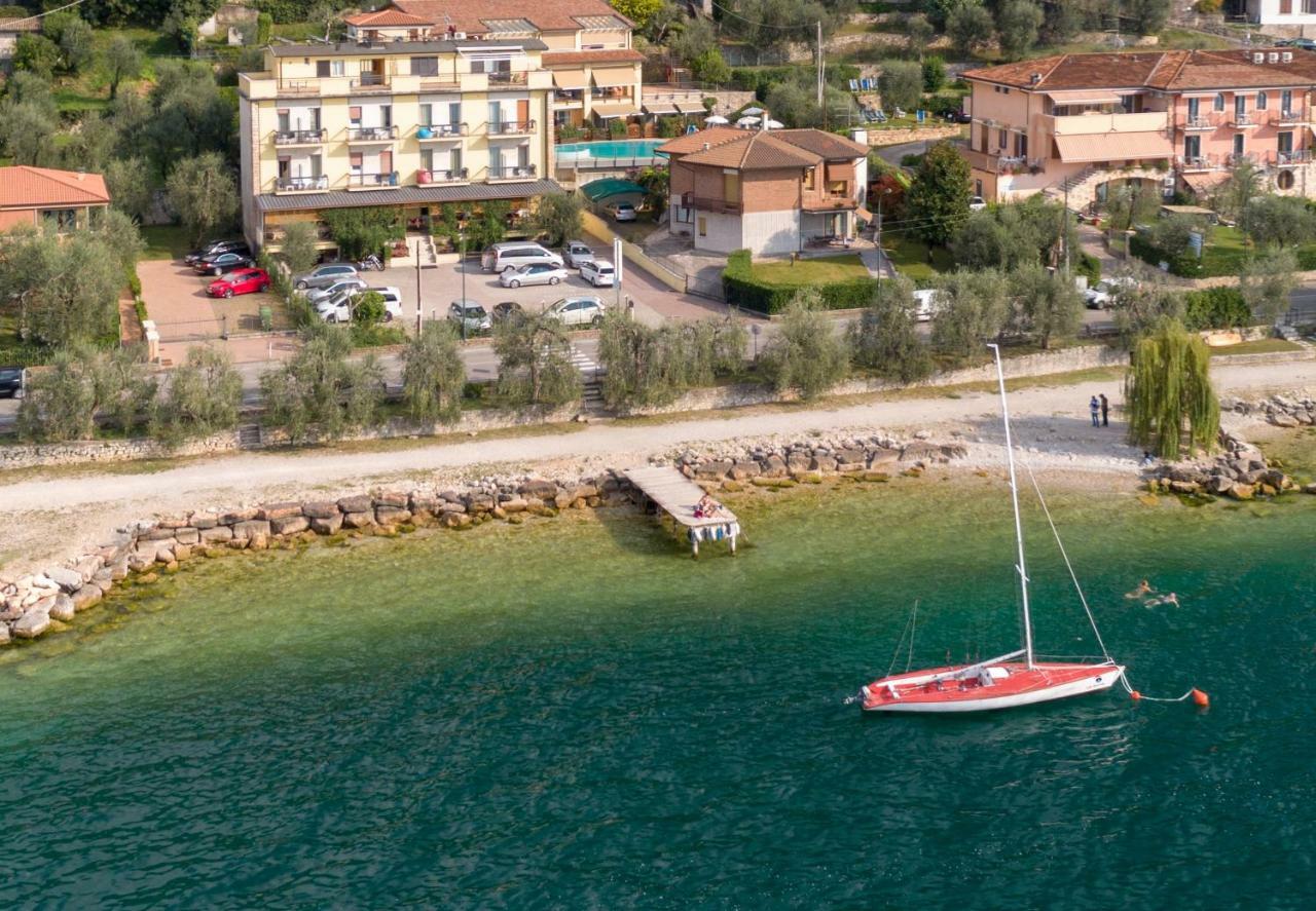 Hotel Garni Rosmari Brenzone sul Garda Eksteriør billede